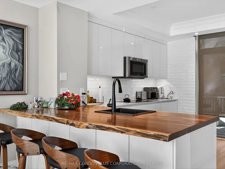 5 Marine Parade Dr #Townhouse 125 — Photo 12