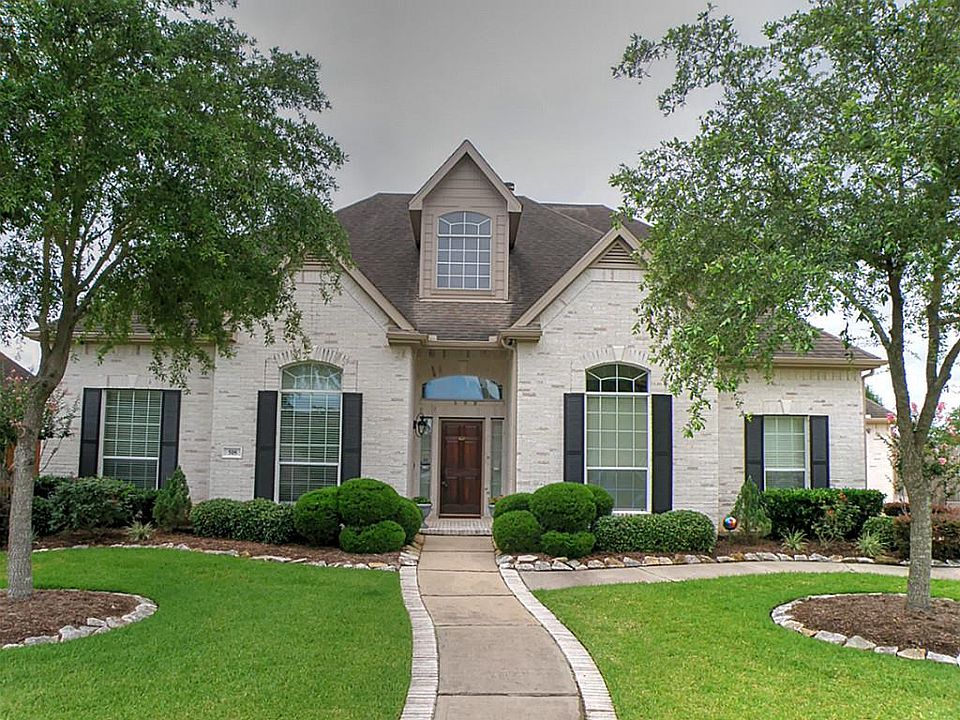 1st image of 518 W Lake Dr