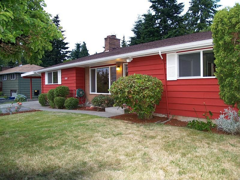2nd image of 11512 20th Ave SW