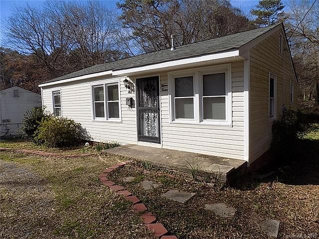 1st image of 1512 John Ave