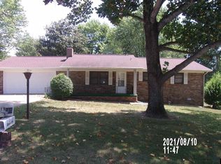 1419 Clay St, Mountain Home, AR 72653