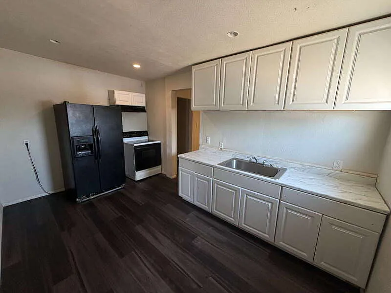 1 bed, 1.0 bath, 650 sqft, $685 — Photo 3