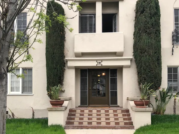 120 S Elm Dr, Beverly Hills, CA 90212