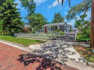 646 Wood St, Dunedin, FL 34698