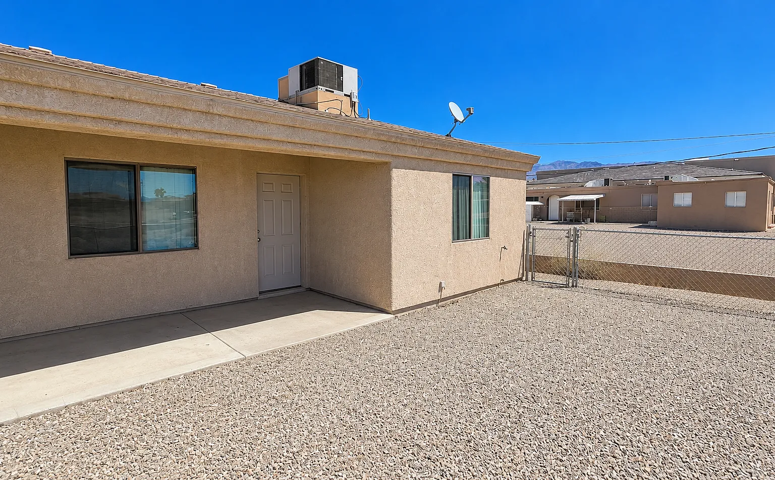 2 bed, 1010 sqft, $1,450 — Photo 3