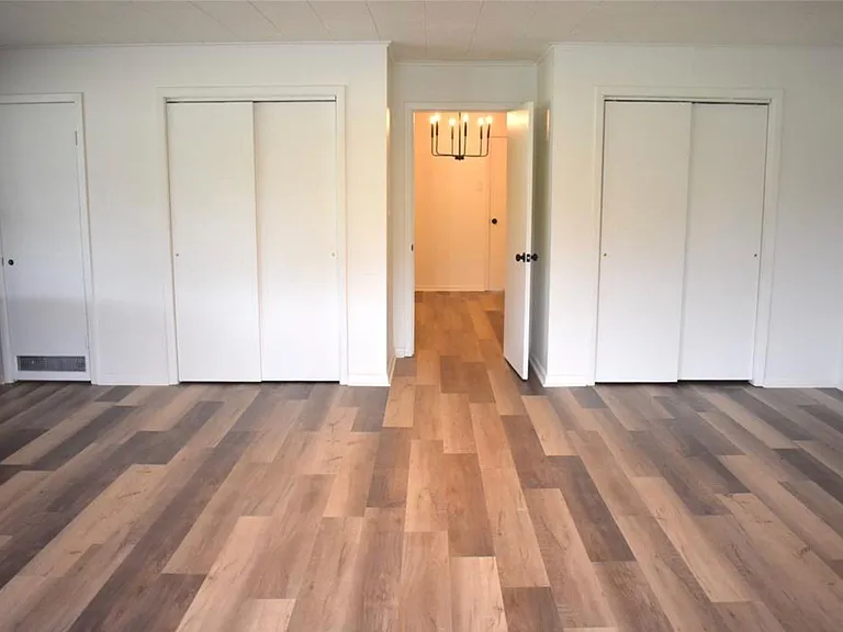 2628 Dupont St — Photo 15