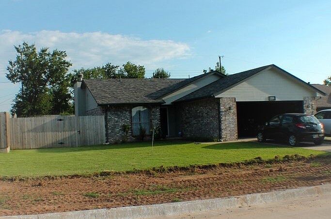 1st image of 708 Little River Cir
