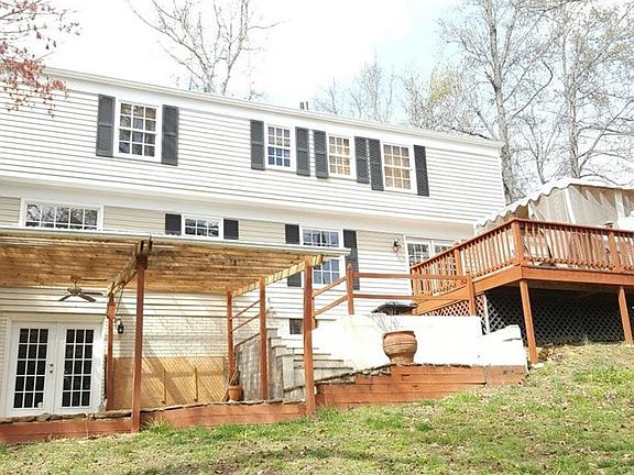 2nd image of 3730 Fox Hills Dr SE