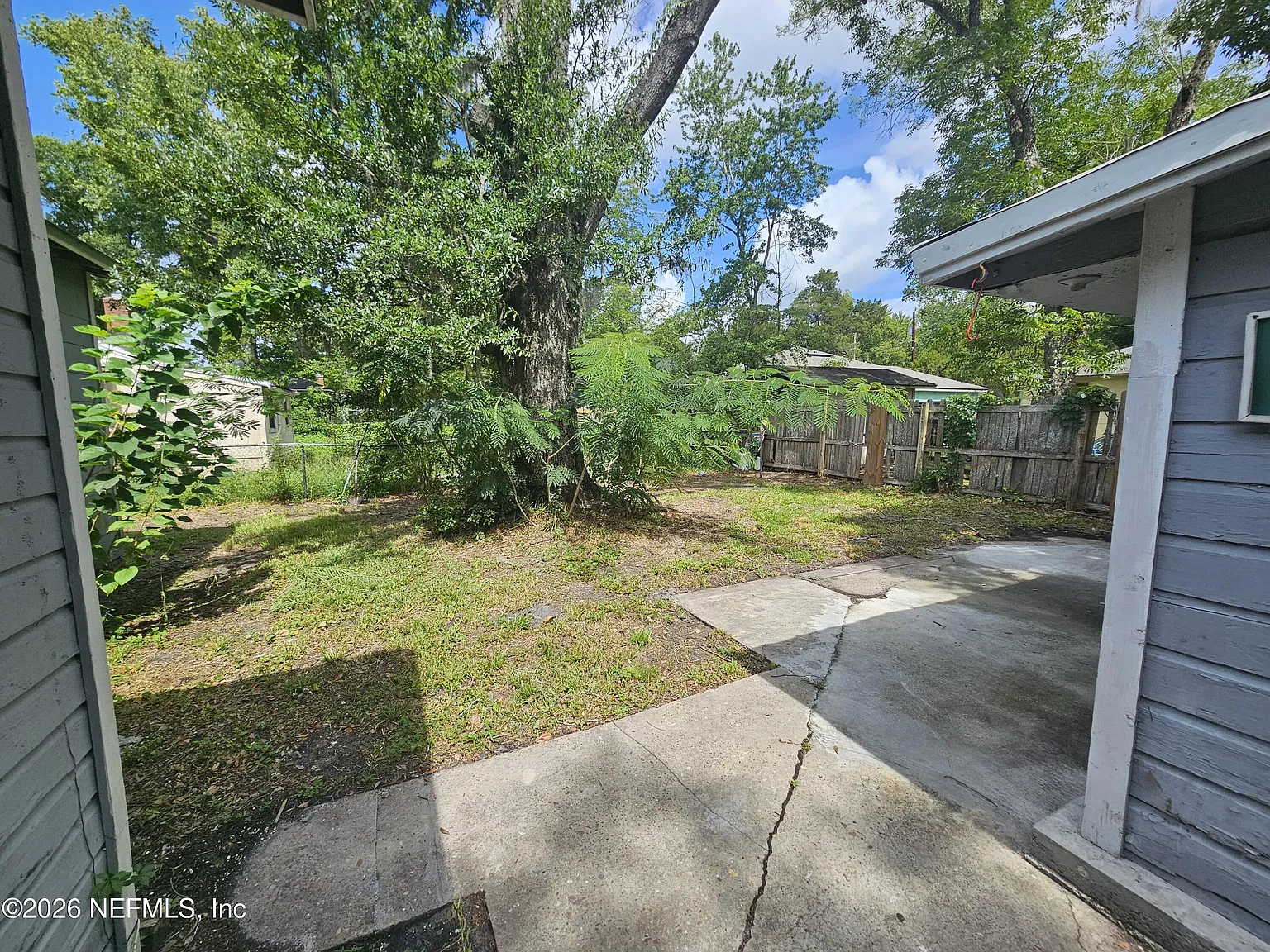 3 bed, 1.0 bath, 1092 sqft, $1,225 — Photo 3