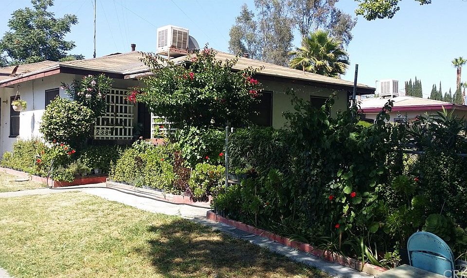 1st image of 238 E 18th St