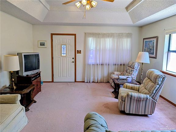 5th image of 503 Capricorn St