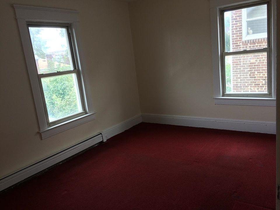 1st image of 13419 60th Ave #1