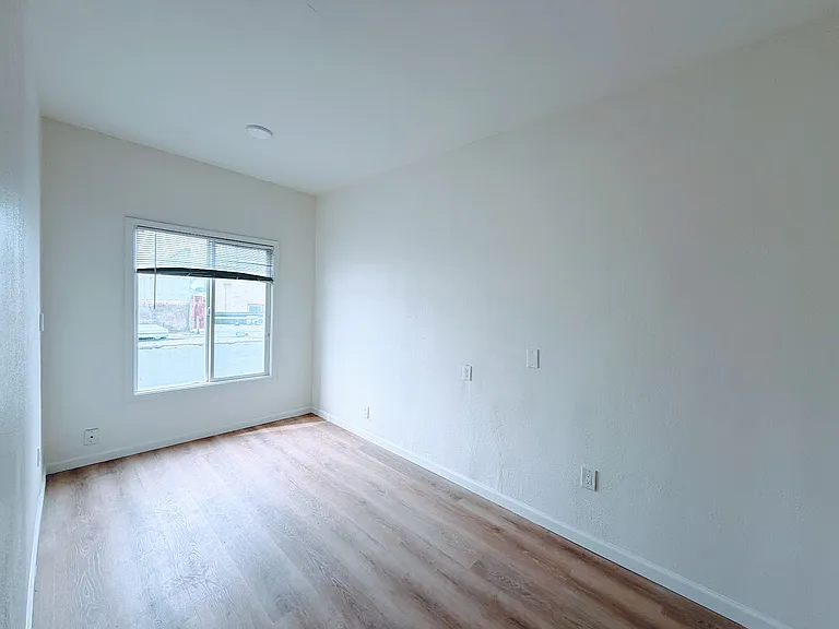 1945 26th Ave #301 — Photo 6