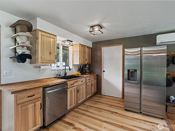 5th image of 4653 Wishkah Road