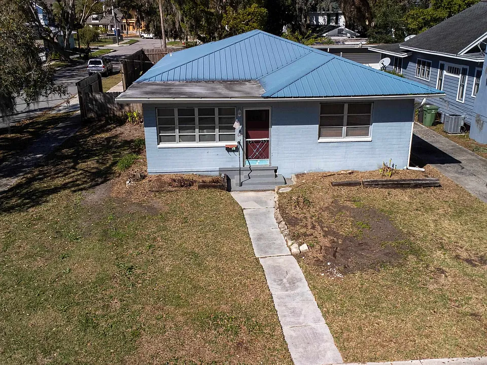 64 Fullerwood Dr