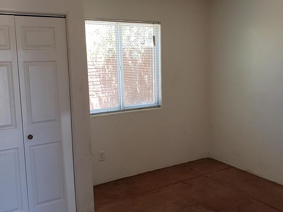 4th image of 5070 S Park Ave Unit 2