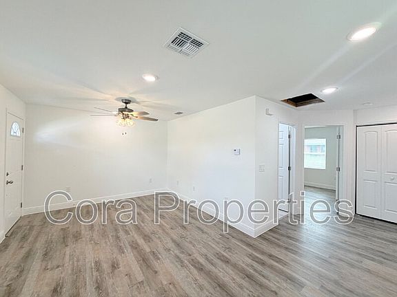 5th image of 403 E Pearl St
