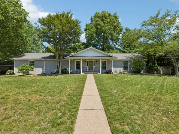 1722 Haynes Dr, Murfreesboro, TN 37129