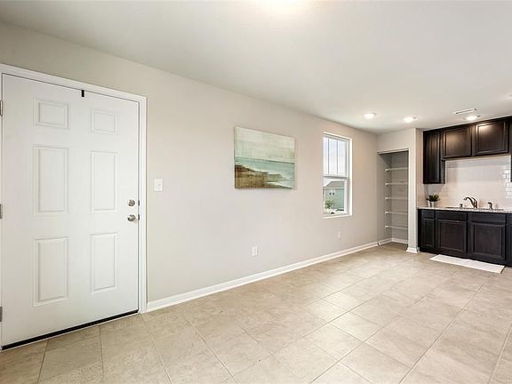 4th image of 391 Ferrule Dr #B