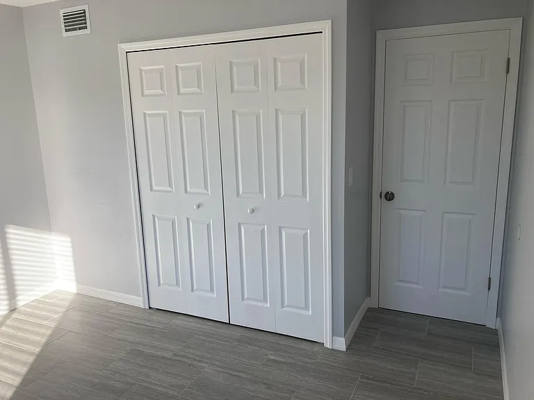 8211 Sun Spring Cir — Photo 4