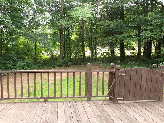 4th image of 192 Hallmark Estates Dr