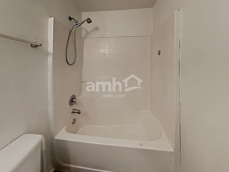 10421 Opus Dr — Photo 17