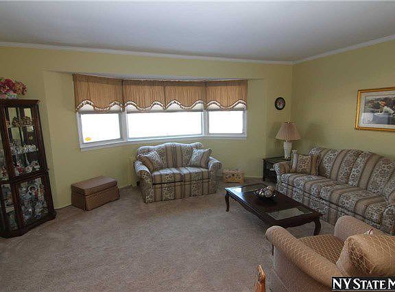5th image of 43 Beaumont Ave