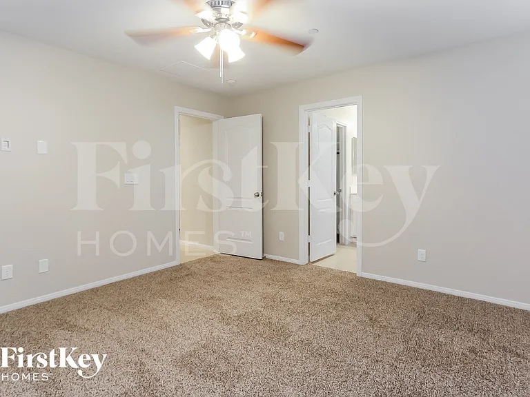 8933 Hand Painted Ct — Photo 6