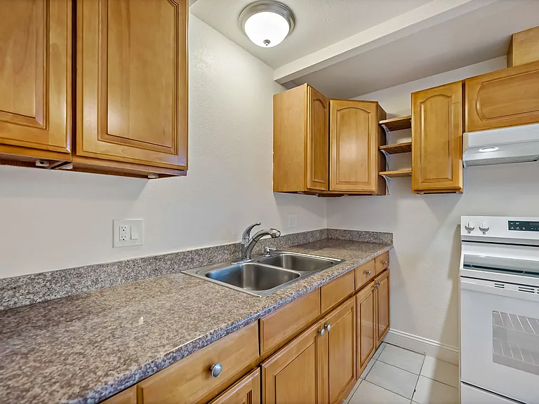 324 S 4th St #326 — Photo 14