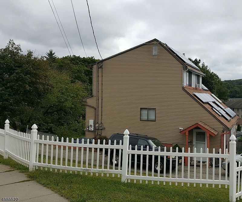 2nd image of 1 3 William St