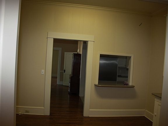 5th image of 920 Ontario St