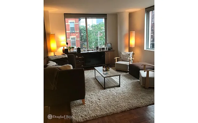 Rented by Douglas Elliman | media 16