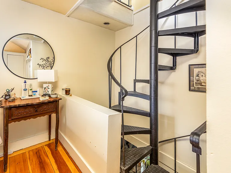 14 Nicholson Hl #B — Photo 11