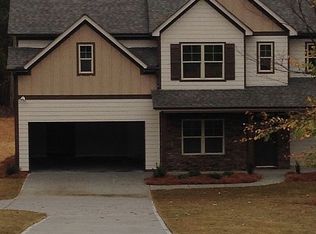 301 Hickory Hills Dr, Newnan, GA 30263