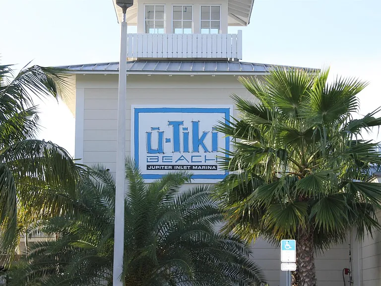 1120 Ocean Dunes Cir — Photo 49