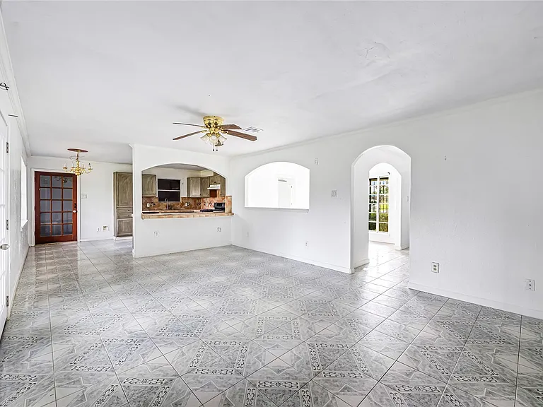 7707 Nordling Rd — Photo 5