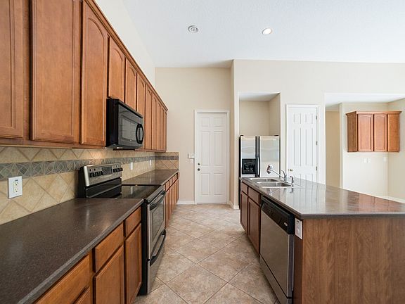2nd image of 10268 Park Row Ct