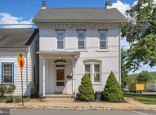 127 S 2nd St, Womelsdorf, PA 19567