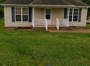 11 Crockett Dr, Fayetteville, TN 37334