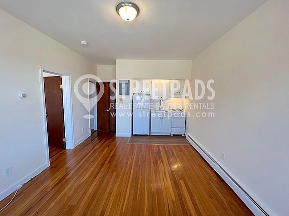 4th image of 64 Brighton Ave APT 206