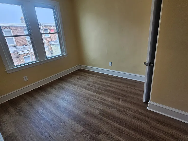 2126 S Norwood St — Photo 8