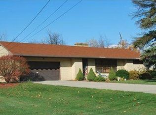 270 Douglass Rd, Beaver Falls, PA 15010