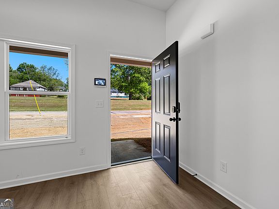 4th image of 799 Hunnicutt Ave