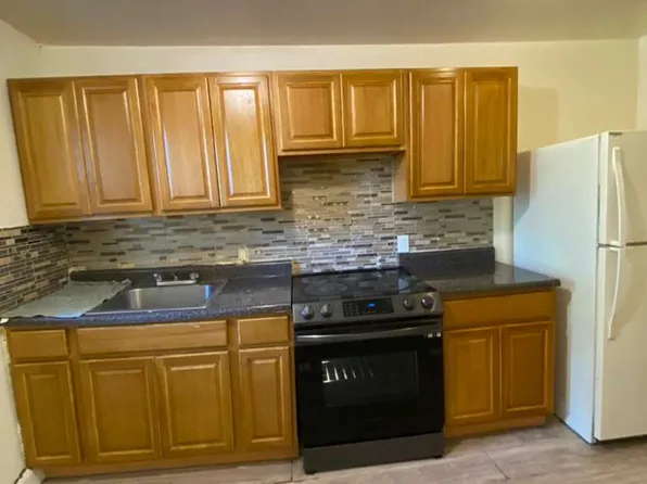 121 Elm St APT 3L, Yonkers, NY 10701