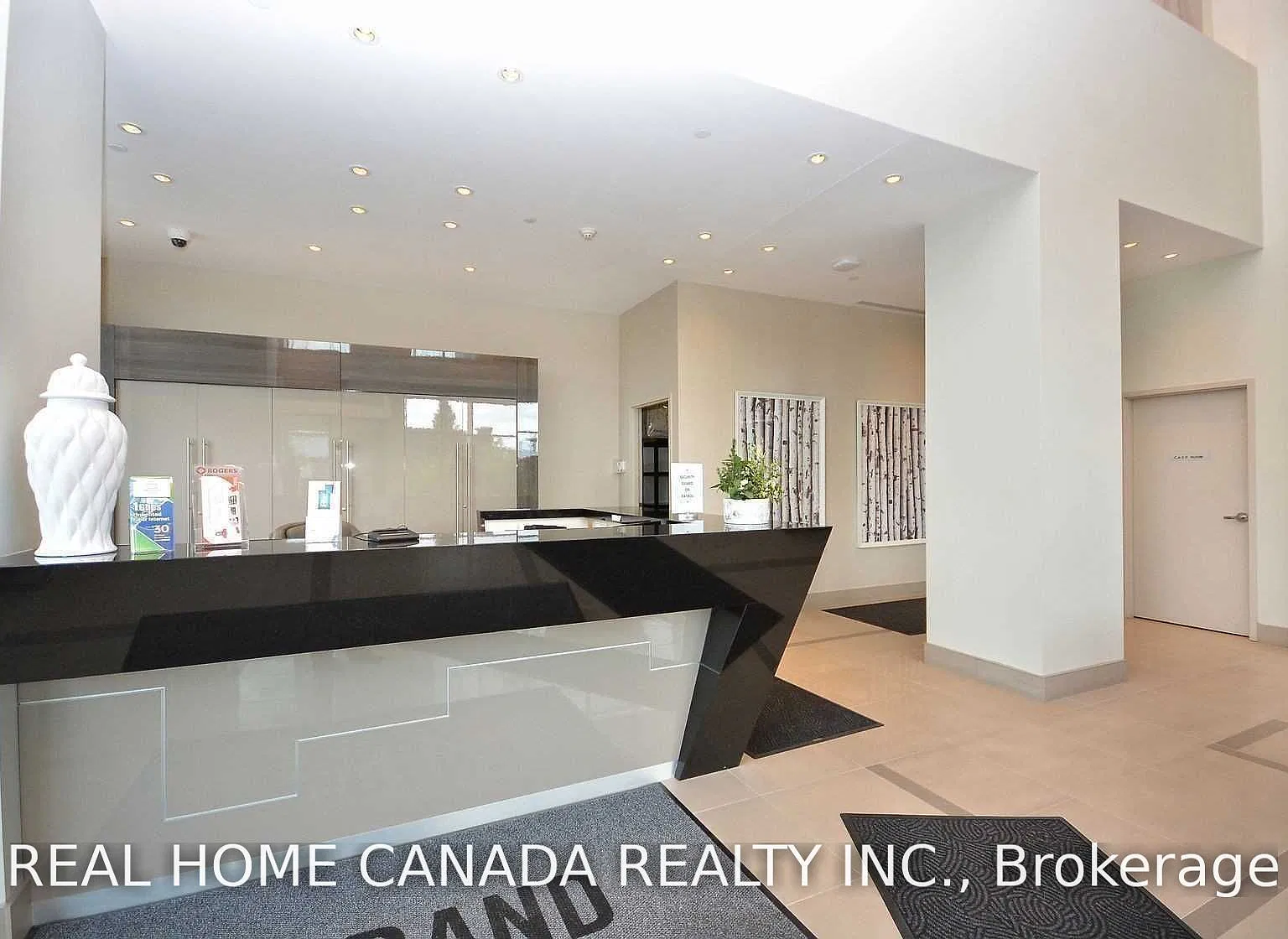 2 bed, $1,700 — Photo 4