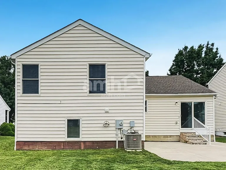 5545 Stevens Dr — Photo 20