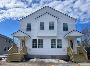 26 Hawthorne St, Portland, ME 04103