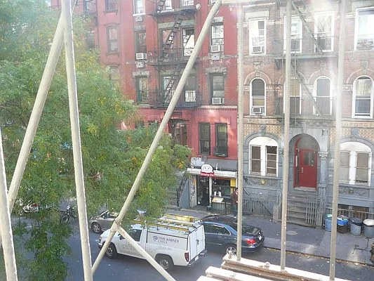 Rented by Kings Court Real Estate | media 16