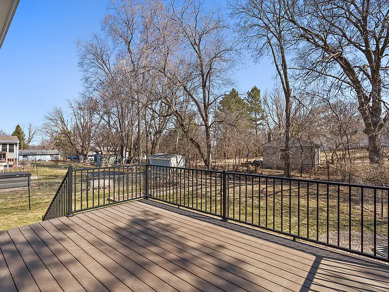 2760 Grove Ln — Photo 8