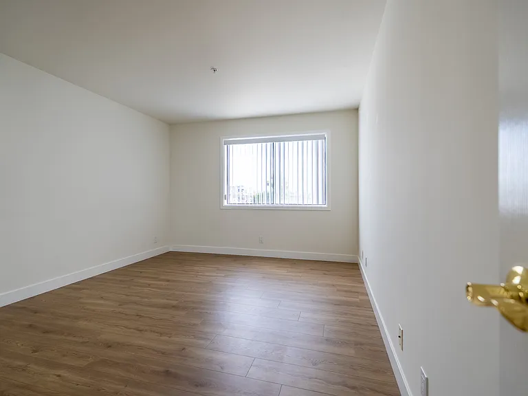 1758 N Alexandria Ave #1758.5 — Photo 37
